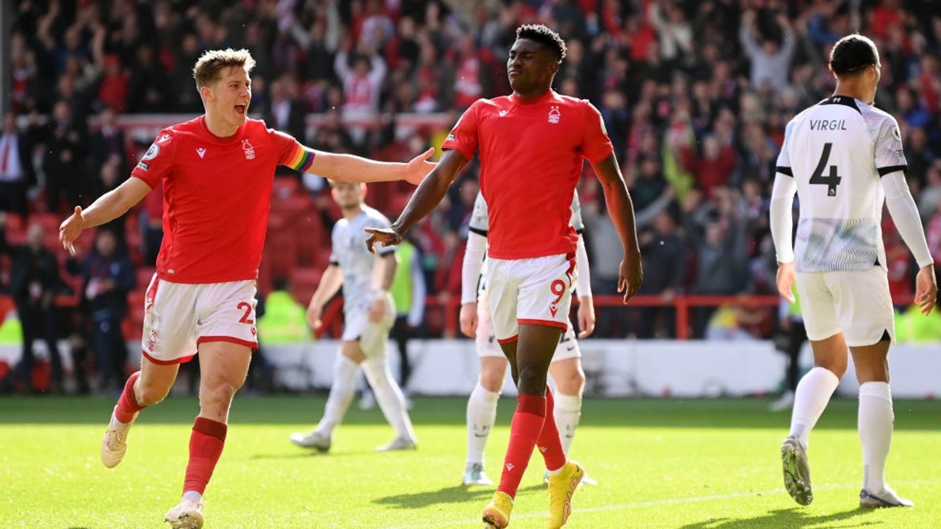 在射程和爆 在射程和爆